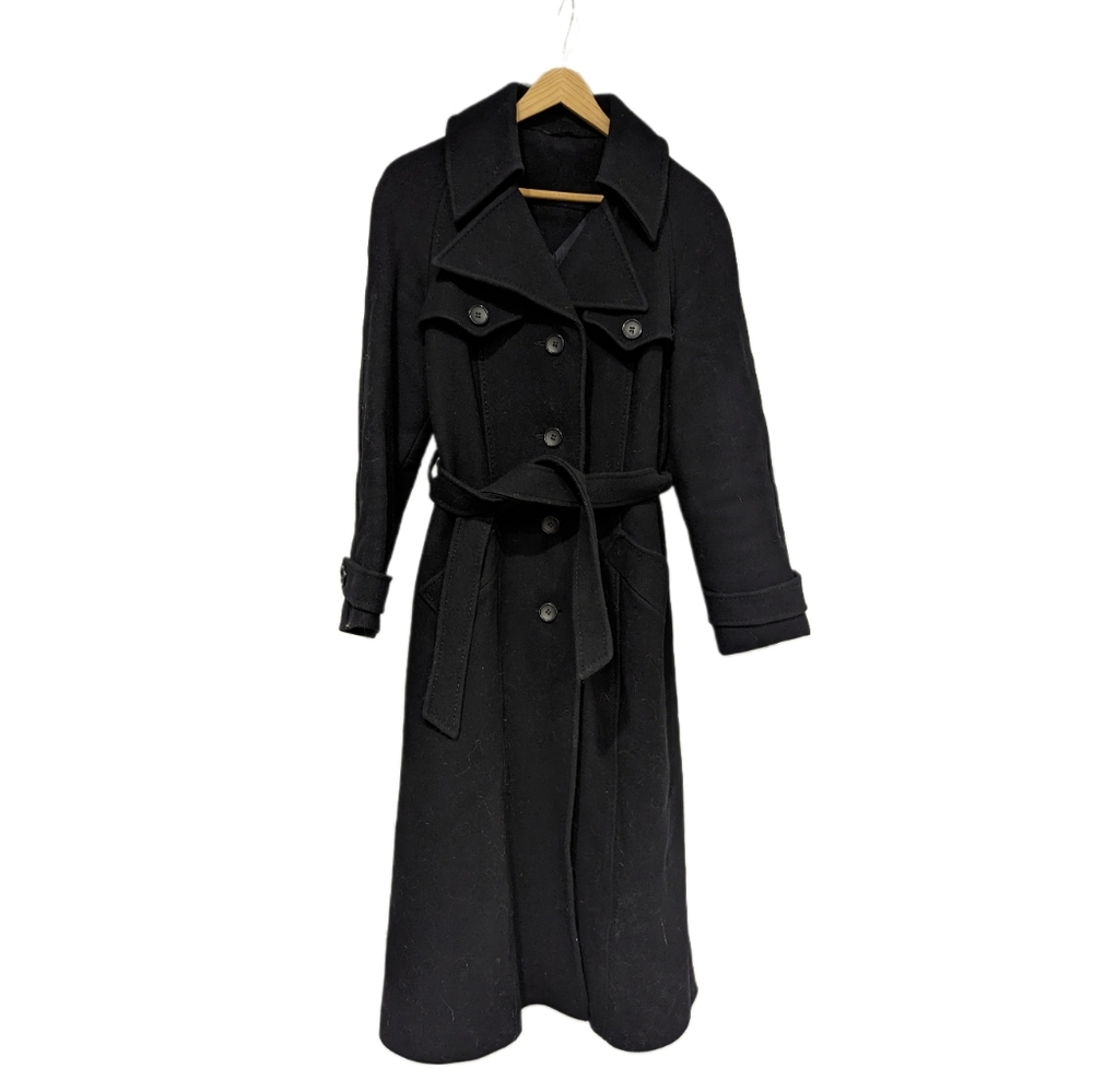 Vintage Black Pea Coat Double-Breasted Design